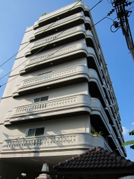 Chonnatee Mansion Sukhumvit Soi55