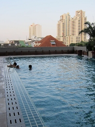 Adelphi Suites Hotel Sukhumvit Soi41